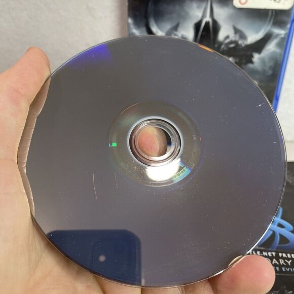 Diablo 3 Reaper of Souls Ultimate Evil Edition (Playstation 4, PS4) - Picture 2 of 5